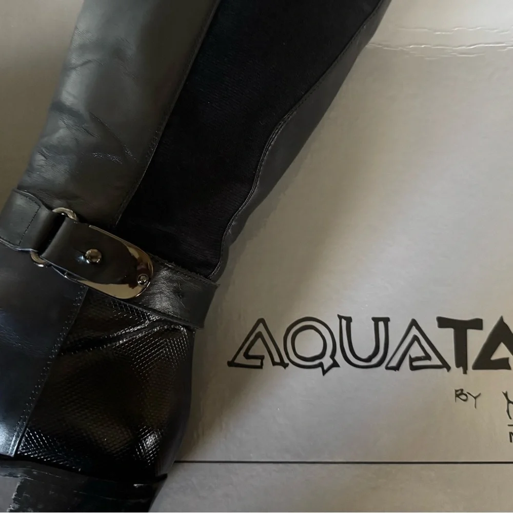 Aquatalia Women's Black Leather Boots - Excellent Condition - Picture 3 of 5